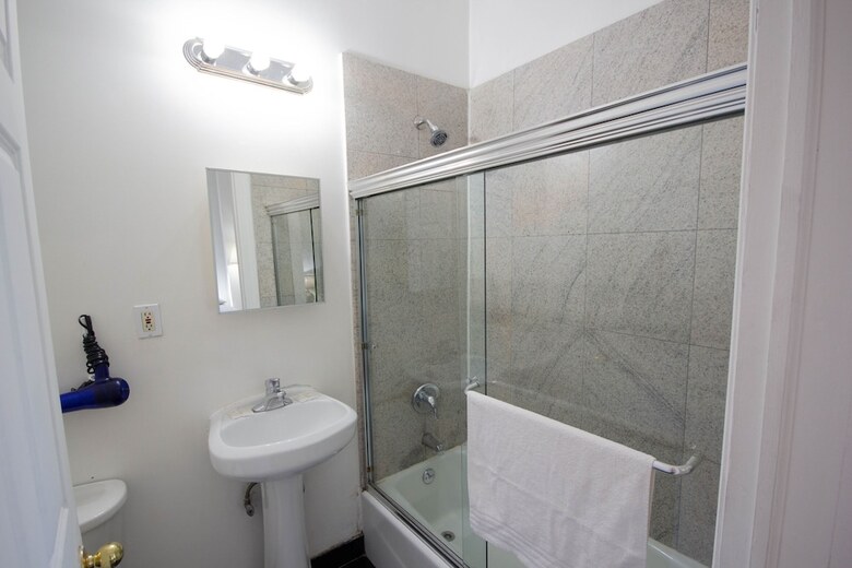 Hotel Studio Plus