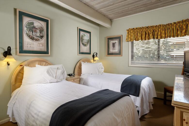 Aparthotel Aspen Square Condominium Hotel