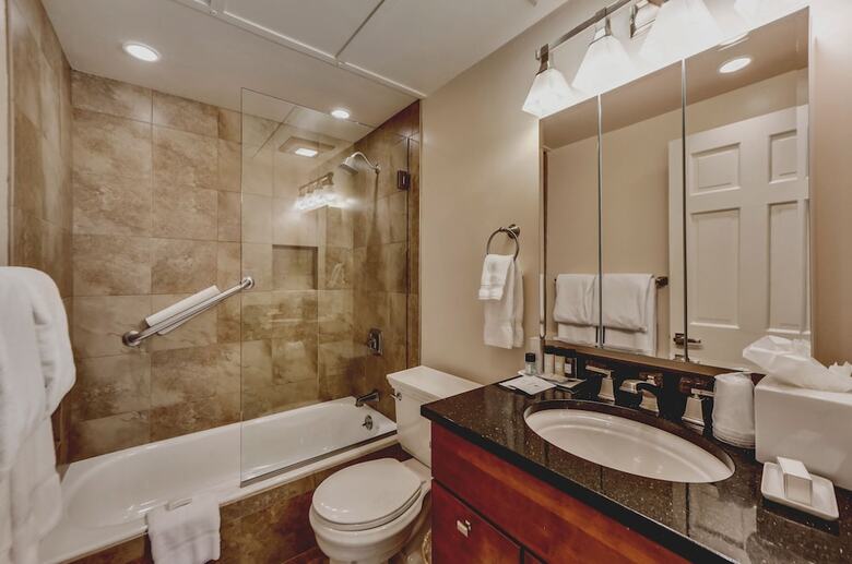 Aparthotel Aspen Square Condominium Hotel