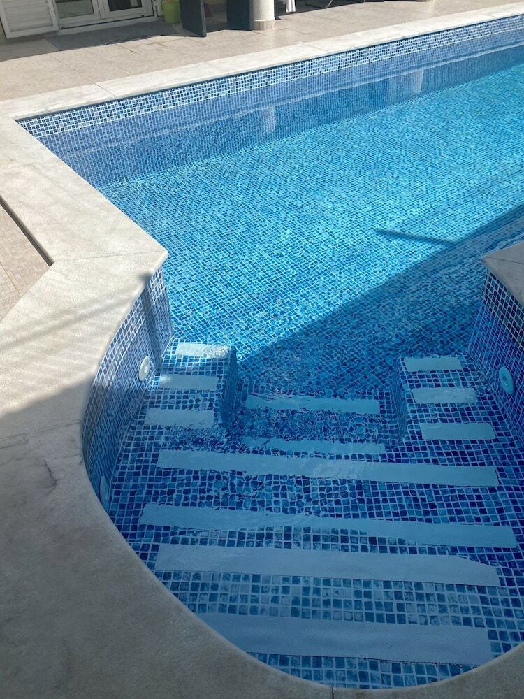 Bed & Breakfast Yellow House