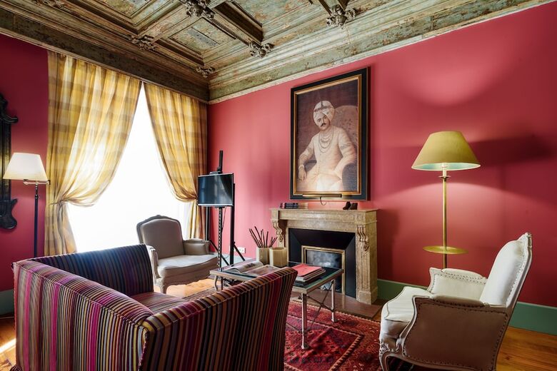 M Maison Particuli�re Porto