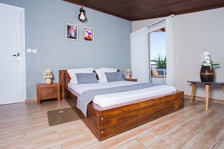 H&h  Chambre De Charme