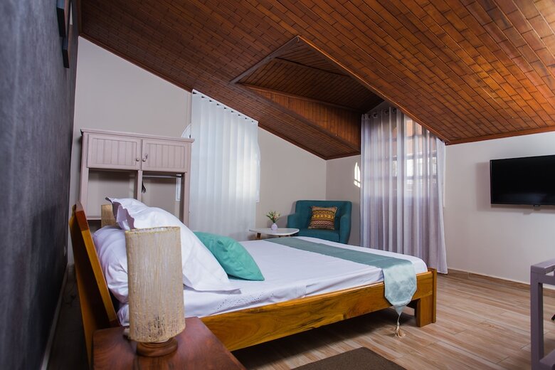 H&h  Chambre De Charme