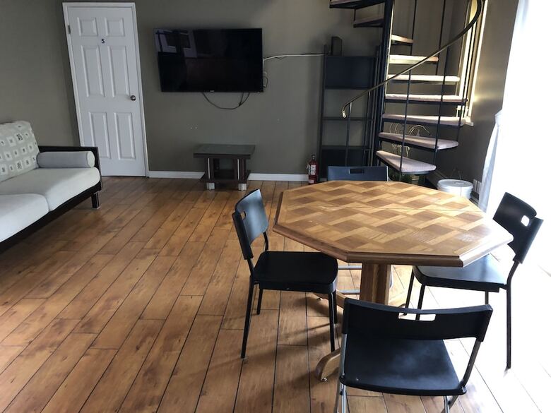 Dunbar Guest House
