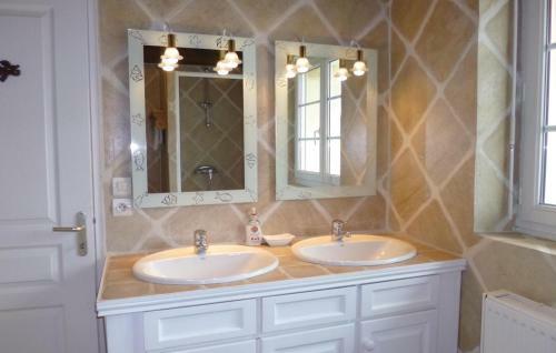 Holiday Home Les Pr�s O-763