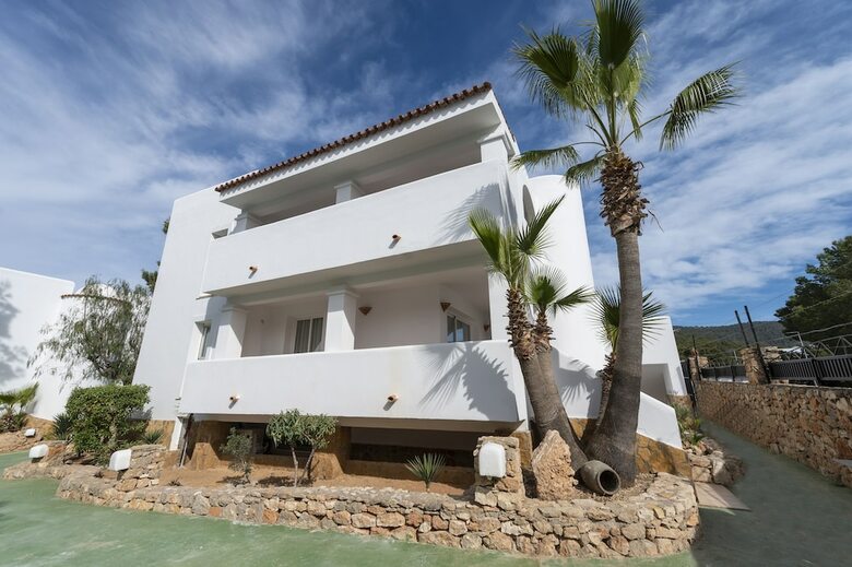Aparthotel Apartamentos Blanco Sol