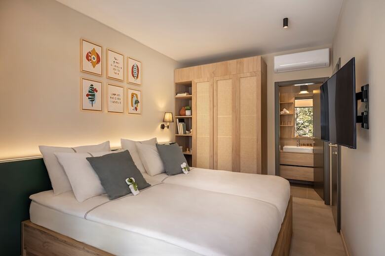Hotel Valamar Amicor Resort