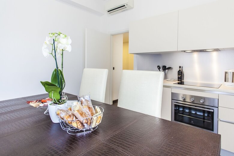 Hemeras Boutique House Aparthotel San Babila 2