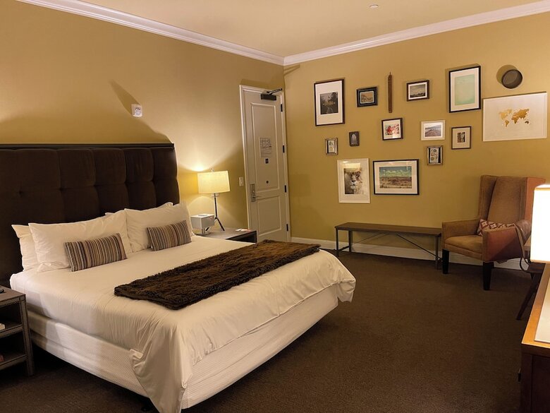 Wydown Hotel