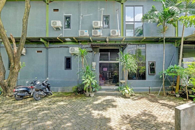 Hotel Oyo Life 2928 Rumah Ceria
