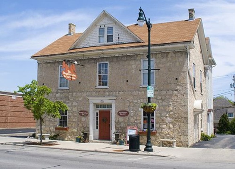 The Stagecoach Inn Bed & Breakfast And Five20 Social Stop