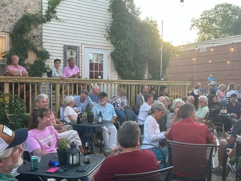 The Stagecoach Inn Bed & Breakfast And Five20 Social Stop