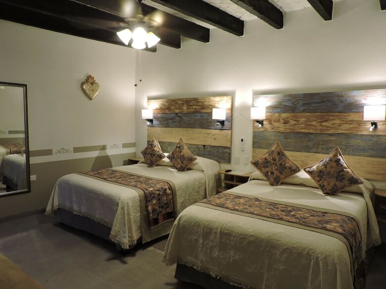 Hotel Casa Colibri