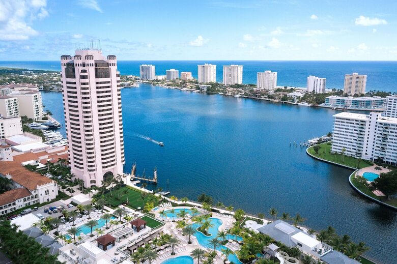Tower At The Boca Raton