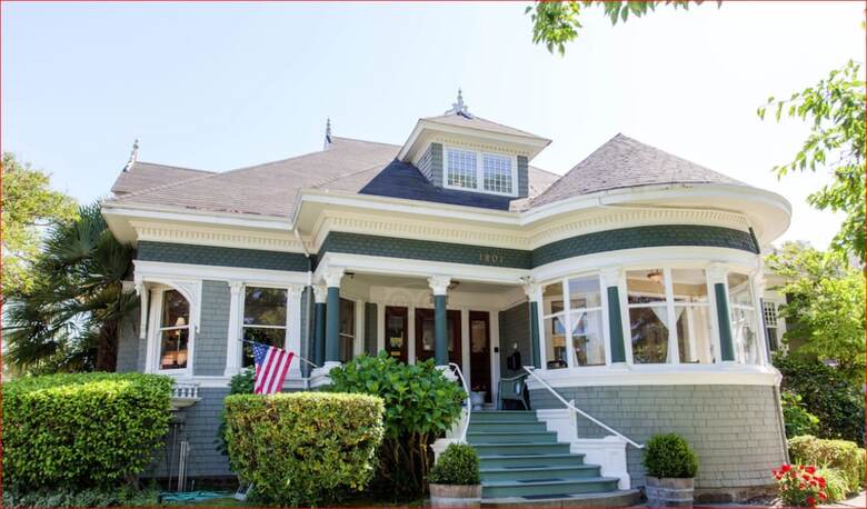 Bed & Breakfast 1801 First Luxury Inn