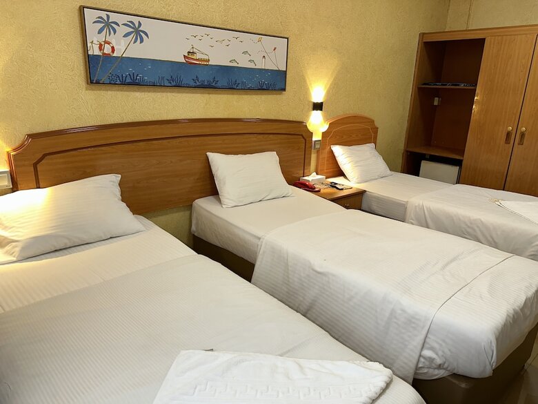 Maaeen Hotel