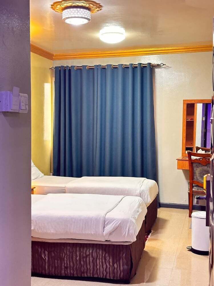 Maaeen Hotel
