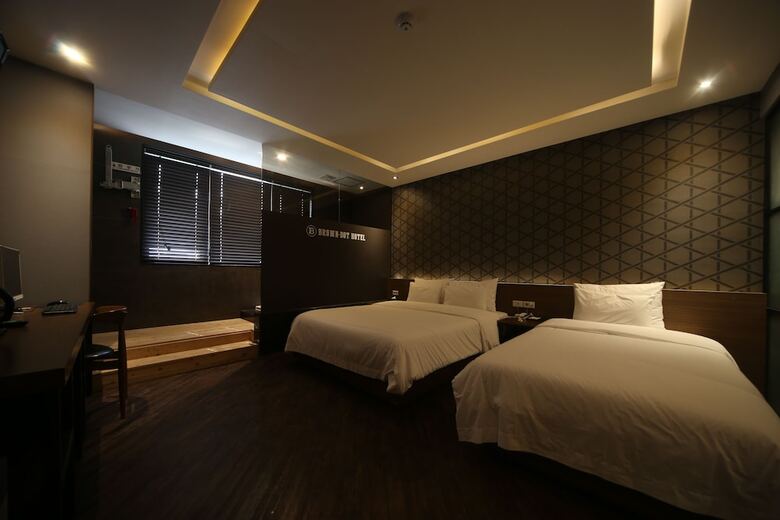 Brown Dot Hotel Beomil