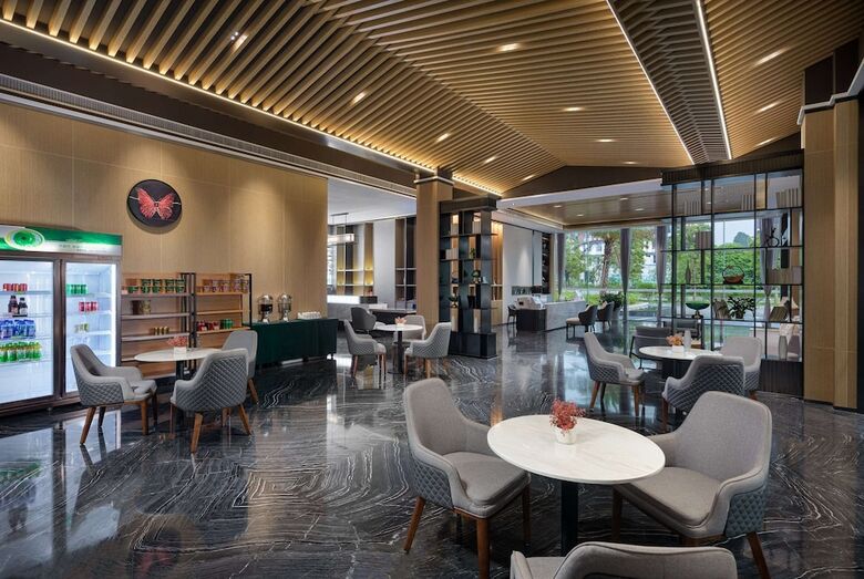 Hotel Ramada By Wyndham Guilin Yangshuo Resort