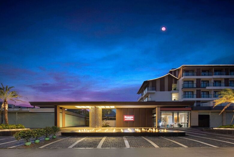 Hotel Ramada By Wyndham Guilin Yangshuo Resort