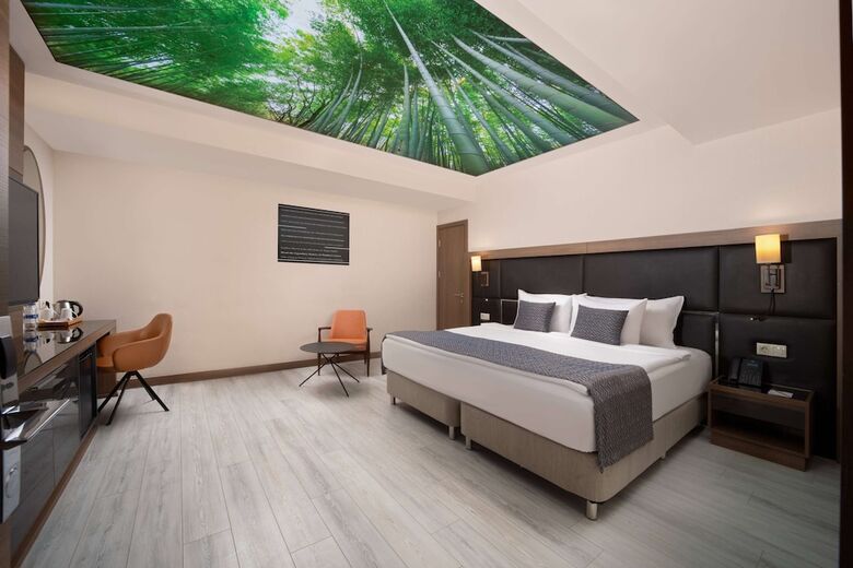 TRYP By Wyndham Istanbul Sisli Hotel