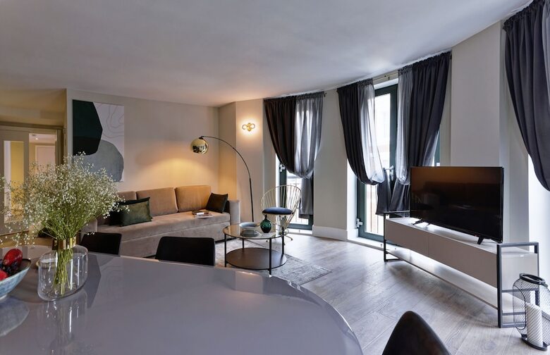 Hotel The Residen