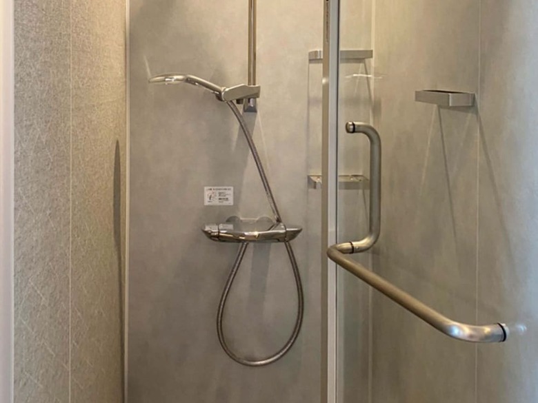 Akabaneholic Hotel