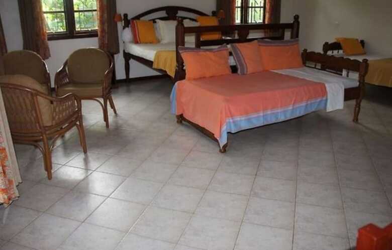 Niro Beach House-kusyombunguo Hotels Ltd