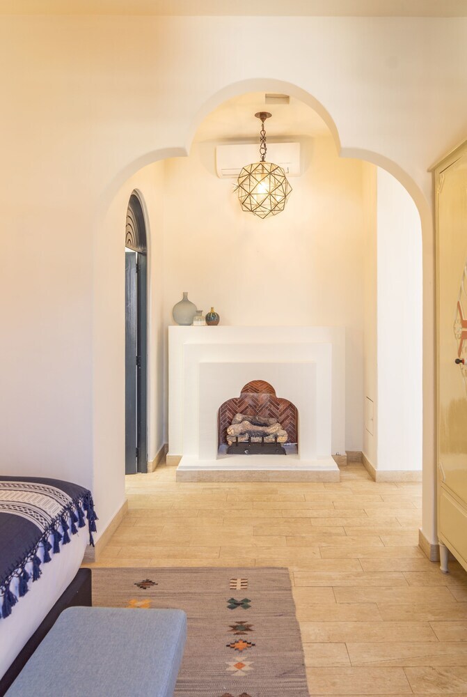 Hotel Casa Delphine