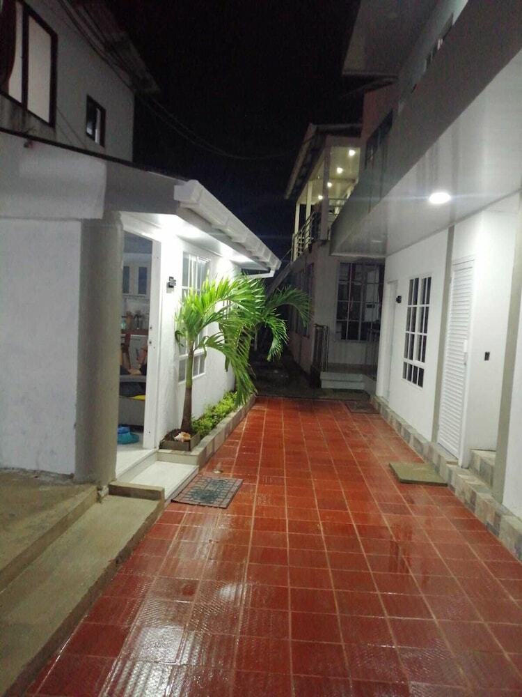 Apartamentos Turisticos Altamar