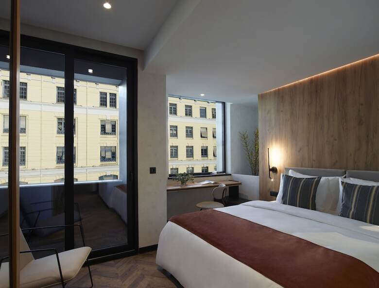 The Port Square Hotel