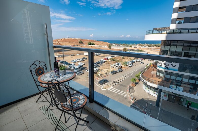 Hi - Yam Seaview Apartments & Suites