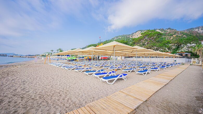 Rios Beach Hotel