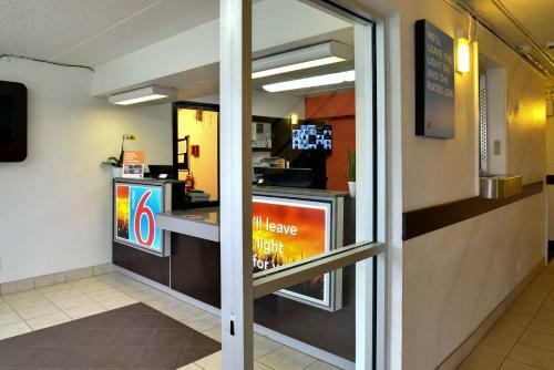 Motel 6 Toledo