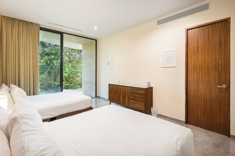 Mistiq Tulum