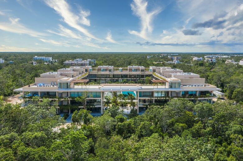 Mistiq Tulum