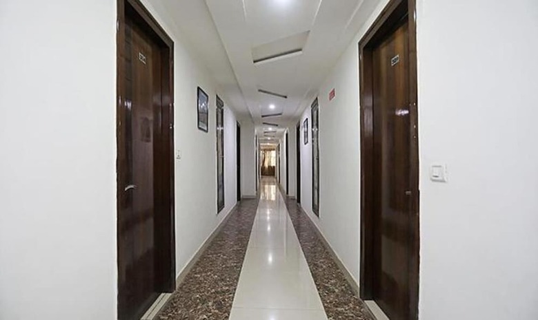 Fabhotel Taj Castle