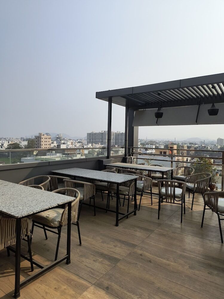 Hotel Mewar Shine