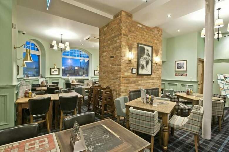 The Queen Hotel Wetherspoon