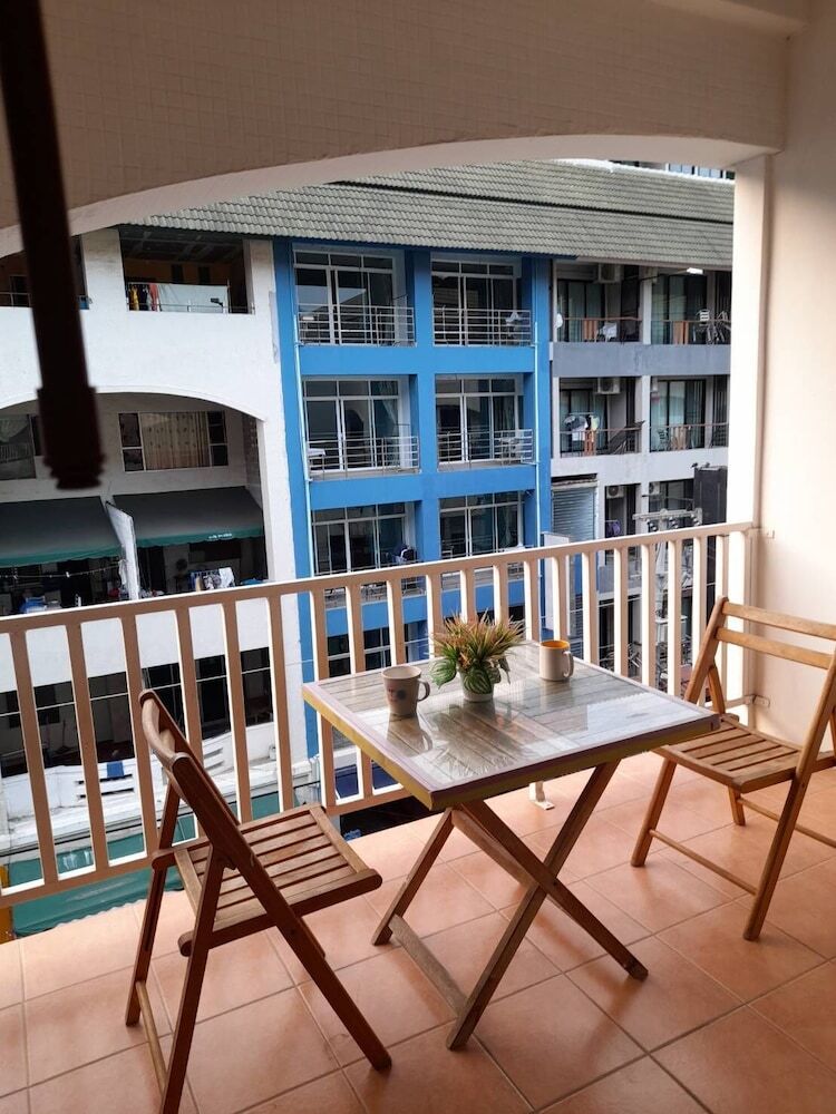 Aparthotel White House By Sorot