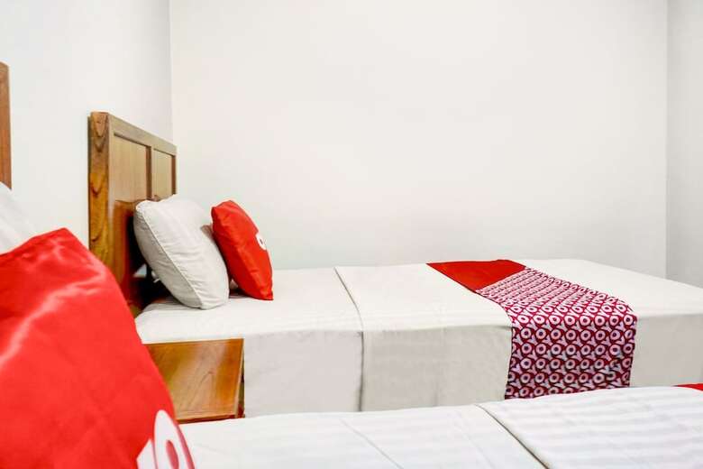 Hotel Oyo 90629 The Home Srengseng