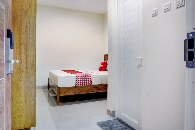Hotel Oyo 90629 The Home Srengseng