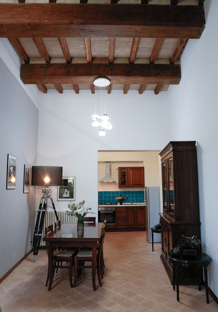 Ht Castello Di Campolongo