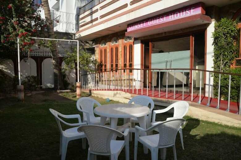 Sunset Guesthouse