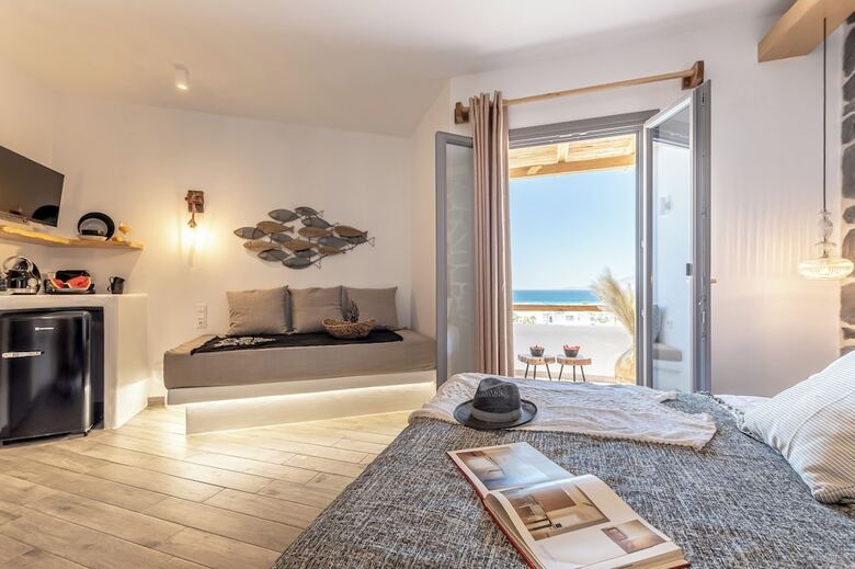 Naxos Contelibro