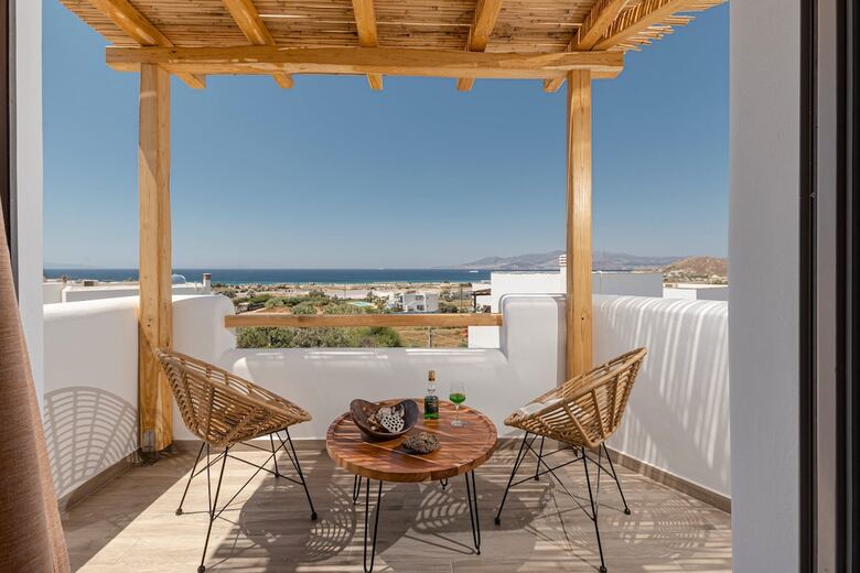 Naxos Contelibro