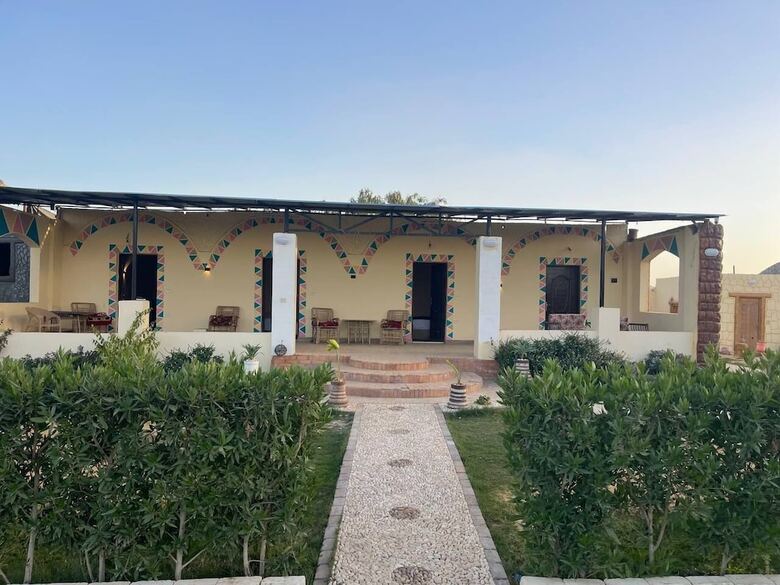 Bed & Breakfast Camp Pyramids View Hotel