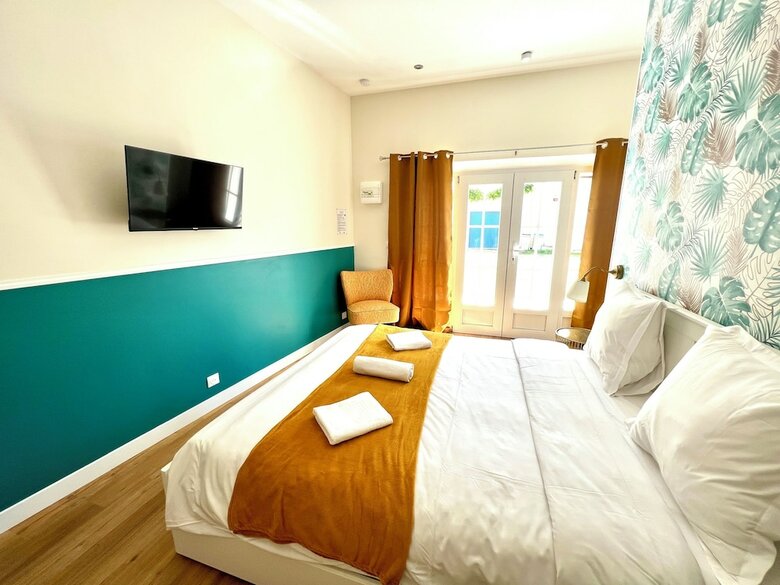 Hotel Guesthouse Close To Disney