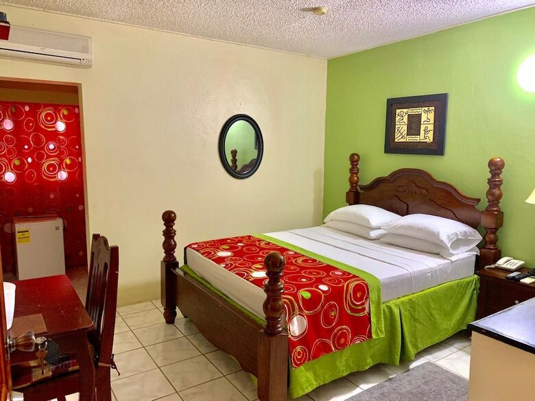 Seaview Inn