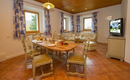 Hostal Castle Saalhof
